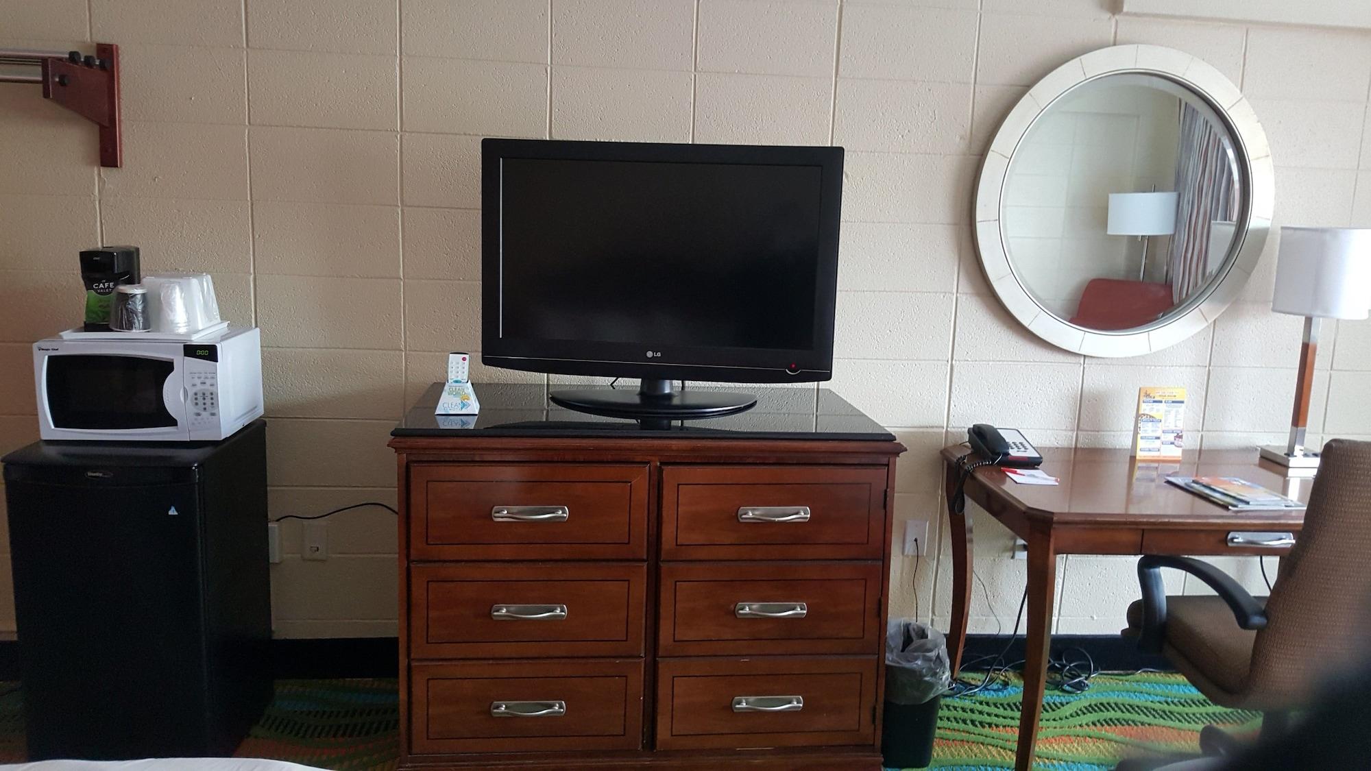 Howard Johnson By Wyndham Virginia Beach At The Beach Exterior foto
